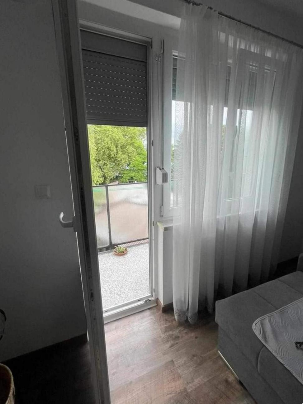 Dea Apartment *